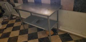 lot 216 image: Small Stainless Steel Prep Table w Shelf