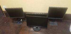 lot 237 image: Lot of 4 Display Monitors, Lenovo Thinkvision Screens & More