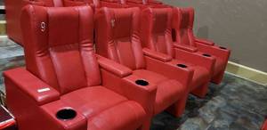 lot 249 image: Lot of 4 Luxury Media Lounge Chairs CHAIRS DO NOT HAVE POWER