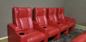 lot 251 image: Lot of 4 Luxury Media Lounge Chairs CHAIRS DO NOT HAVE POWER