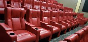 lot 256 image: Lot of 8 Luxury Media Lounge Chairs CHAIRS DO NOT HAVE POWER