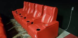 lot 290 image: Lot of 4 Electric Power Reclining w Power Footrest Media Lounge Chairs