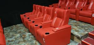 lot 292 image: Lot of 4 Electric Power Reclining w Power Footrest Media Lounge Chairs