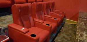 lot 332 image: Lot of 4 Luxury Media Lounge Chairs CHAIRS DO NOT HAVE POWER