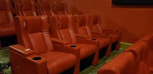 lot 334 image: Lot of 4 Luxury Media Lounge Chairs CHAIRS DO NOT HAVE POWER
