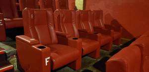 lot 336 image: Lot of 4 Luxury Media Lounge Chairs CHAIRS DO NOT HAVE POWER