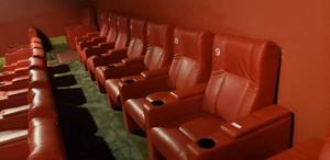 lot 340 image: Lot of 7 Luxury Media Lounge Chairs CHAIRS DO NOT HAVE POWER