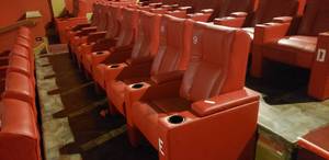 lot 344 image: Lot of 7 Luxury Media Lounge Chairs CHAIRS DO NOT HAVE POWER