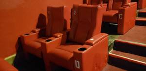 lot 352 image: Lot of 2 Luxury Media Lounge Chairs CHAIRS DO NOT HAVE POWER