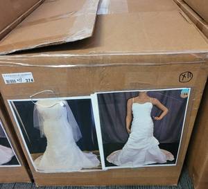 lot 374 image: LOT OF 11 WEDDING DRESS IN DESIGN AND COLOR AS SHOWN. (SOLD 11 X THE MONEY)
