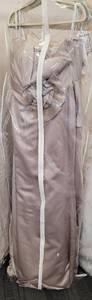 lot 383 image: LOT OF 9 VARIETY OF DRESSES AS SHOWN. (SOLD 9 X THE MONEY)