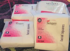 lot 458 image: LOT OF FACIAL COTTON SQUARE PADS AS SHOWN.