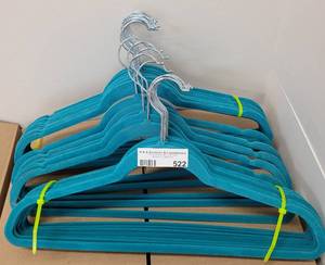 lot 522 image: LOT OF VELVET HANGERS IN COLORS AS SHOWN.