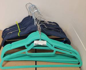 lot 523 image: LOT OF VELVET HANGERS IN COLORS AS SHOWN.