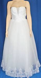 lot 80 image: WEDDING DRESS IN DESIGN AND COLOR AS SHOWN.
