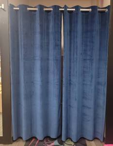 lot 515 image: CURTAIN PANELS AND ROD AS SHOWN.