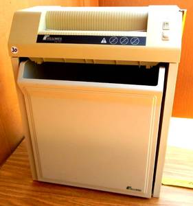 lot 30 image: Large Commercial Grade Fellowes Powershred PS 70 Strip Cut Paper Shredder