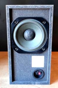 lot 71 image: 100 WATT PIONEER SUB WOOFER SPEAKER MODEL S-HTD540