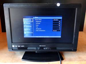 lot 53 image: WORKING EMERSON 32 INCH FLAT SCREEN TV W HDMI LC 195EMX $$