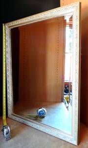 lot 77 image: LARGE DECORATIVE GOLD FINISH BEVELLED WALL MIRROR