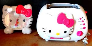 lot 108 image: VERY COLLECTABLE Hello Kitty 2-Slice Wide Slot Toaster w Cool Touch Exterior & ALARM CLOCK