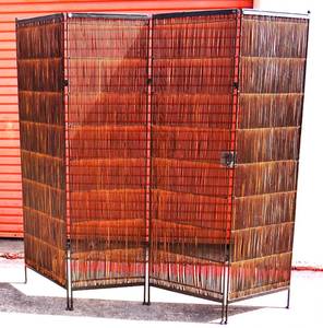 lot 111 image: LARGE FOLDABLE 4 POSITION BAMBOO AND METAL FRAMED ROOM DIVIDERPRIVACY SCREEN $$