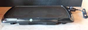 lot 116 image: PRESTO GRIDDLE WITH CONTROL KNOB - TESTEDWORKS