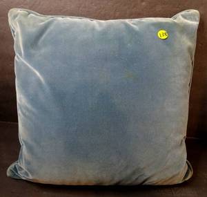 lot 138 image: OVERSIZED BLUSH PLUSH PILLOW
