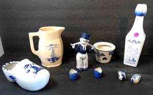 lot 150 image: DUTCH THEMED COLLECTABLES AS DISPLAYED