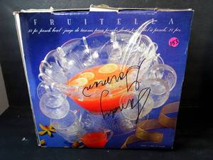 lot 153 image: VINTAGE Fruitella Punch Bowl Set, 27 pieces with Box