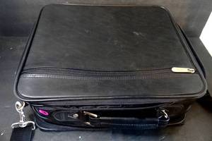 lot 159 image: COMPAQ LAPTOP COMPUTER SHOULDER BAG