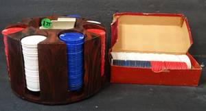 lot 175 image: READY FOR A GAME - PLENTY OF POKER CHIPS W CAROSEL