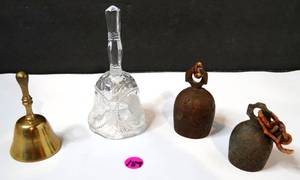lot 189 image: MORE COLLECTORS BELLS INCLUDING VINTAGE BRASS SET WITH ORIGINAL BRASS BALLS IN TACT
