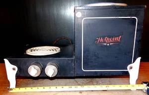 lot 218 image: Super Cool Vintage Hotpoint Stove and Oven - Great Condition and Works  $$