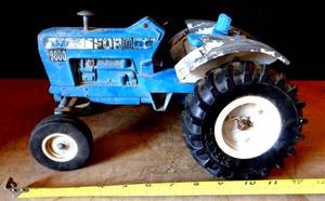 lot 234 image: VINTAGE ERTL 1970s Ford 8600 Die Cast Metal Vintage Toy Tractor 112 Scale $$$