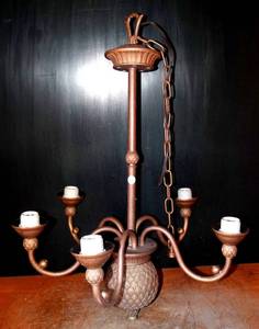 lot 260 image: AWESOME VINTAGE PINEAPLLE BASE 5 STATION CHANDALIER LIGHT