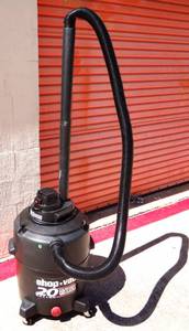lot 43 image: HEAVY DUTY SHOP VAC - THE ORIGINAL WETDRY VACUUM