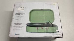 lot 33 image: Crosley Bluetooth Record Turntable Player