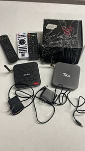 lot 50 image: Pendoo & TX6 Media Player Lot with Power Supply and Remotes