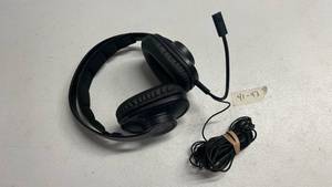 lot 42 image: Koss Drop Closed Back Gaming Headphones w Boom Mic