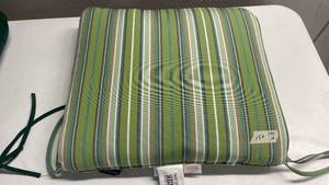 lot 150 image: Striped Green Plow & Hearth Chair Cushion w Ties 19x16