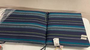 lot 153 image: Striped Blue Plow & Hearth Chair Hinged Cushion Top 26x20 Seat 20x20