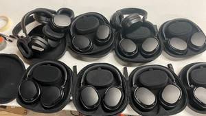 lot 226 image: Damaged Lot of 12 - Drop Panda Headphones (Broken Hinges)