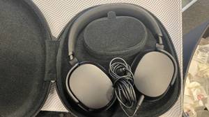 lot 222 image: Drop Panda Headphones w Wire Cable