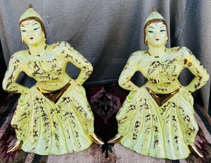lot 74 image: Vintage Set of Oriental Dancing Figurines