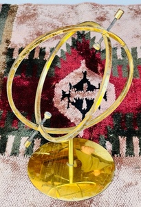 lot 80 image: Vintage Vic Art Globe Stand