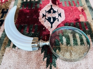 lot 82 image: Vintage Ivory-Handled Magnifying Glass