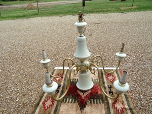 lot 58 image: VINTAGE 4 BULB CHANDELIER&nbsp