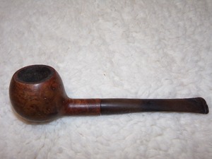 lot 101 image: VINTAGE WOOD SMOKING PIPE