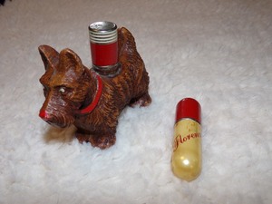 lot 113 image: VINTAGE EARLY MID-CENTURY CIGARETTE LIGHTERS